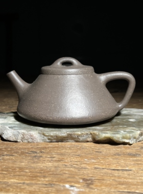 宜兴紫砂壶黄龙山原矿蟹壳青松华青段全手制作子冶石瓢壶195mL