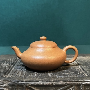 宜兴紫砂壶黄龙山原矿宝山矿区老黄金段泥全手工梨形壶145mL