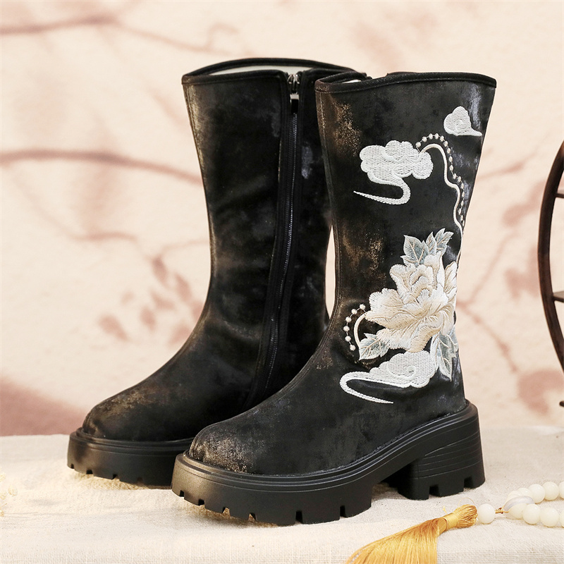 中国风厚底中筒马丁靴粗跟绣花靴