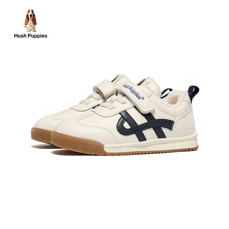 网面透气儿童运动鞋暇步士