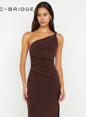 BECBRIDGE ARIVEN经典斜肩扭结褶皱开衩修身中长连衣裙S25-12994