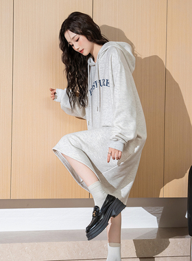 唐狮连帽加绒卫衣裙女长款连衣裙秋冬款宽松长袖针织裙黑色裙子TD