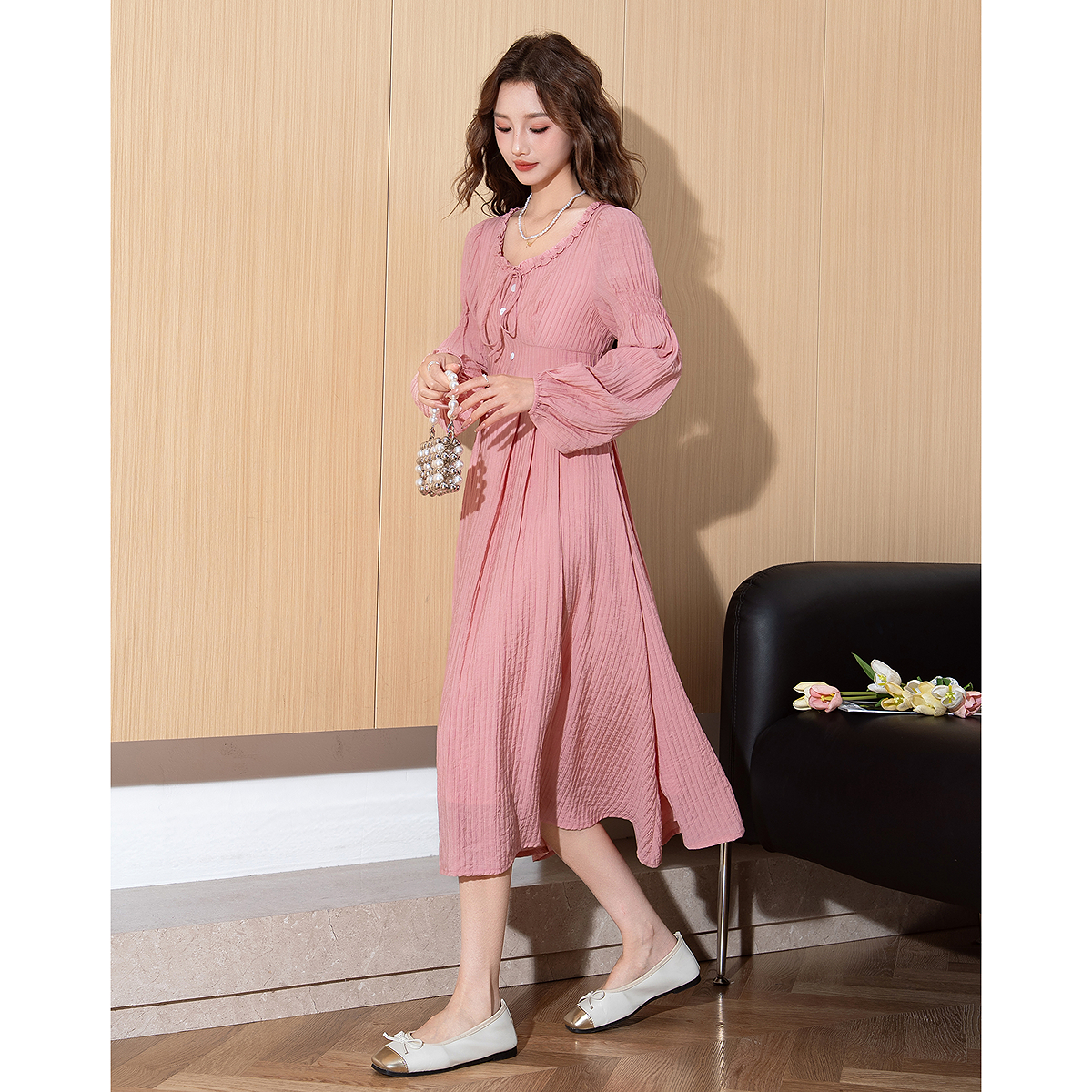 唐狮女圆领肌理长裙连衣裙秋冬款