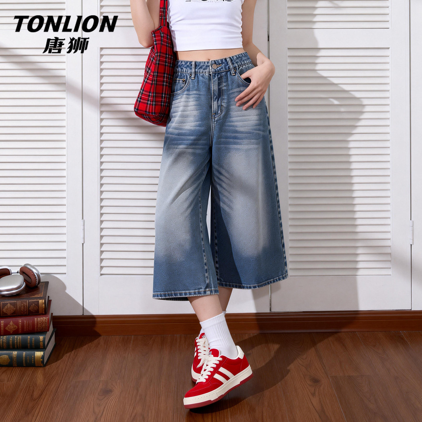 唐狮官方阔腿牛仔裤女款2026新款女士宽松直筒七分休闲运动裤子V