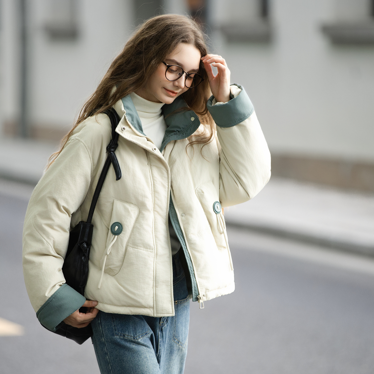 唐狮秋冬款羽绒服女款短款女立领撞色短款羽绒服高级感减龄少女TU