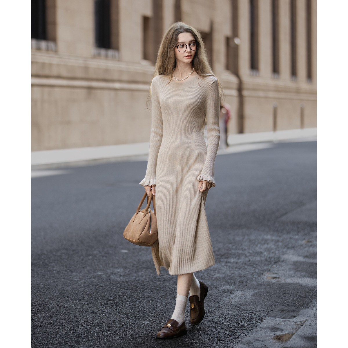 唐狮秋冬长袖连衣裙女休闲风慵懒长裙显瘦百搭内搭裙好看温柔TUTA