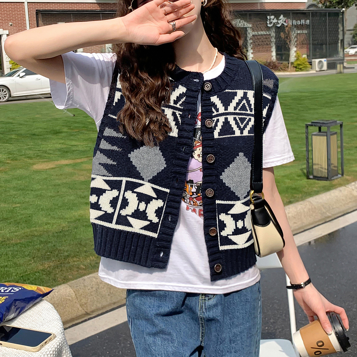 唐狮复古图案圆领开衫马甲春秋冬季红色费尔岛针织衫外套TD