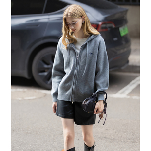 唐狮毛衣外套女秋冬精致爱心刺绣女士连帽净色开衫 TMTA 毛线衫