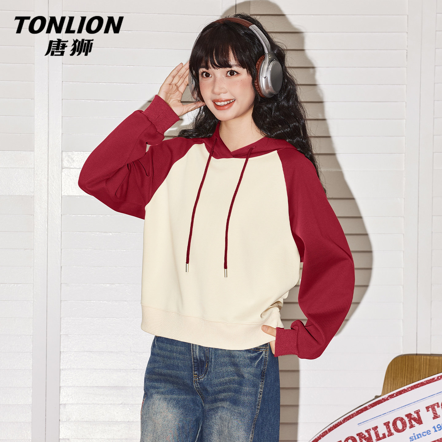 唐狮官方插肩连帽卫衣女2026新款春秋款红色本命年马年过年衣服V