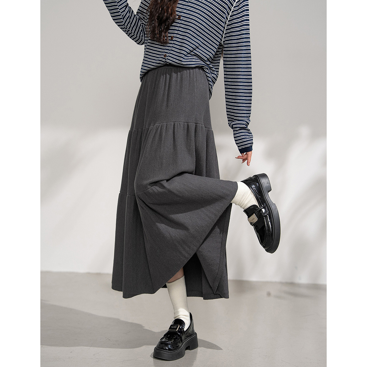 唐狮半身裙秋冬显瘦遮胯软糯女通勤甜美百搭蛋糕裙半身长裙tuTA