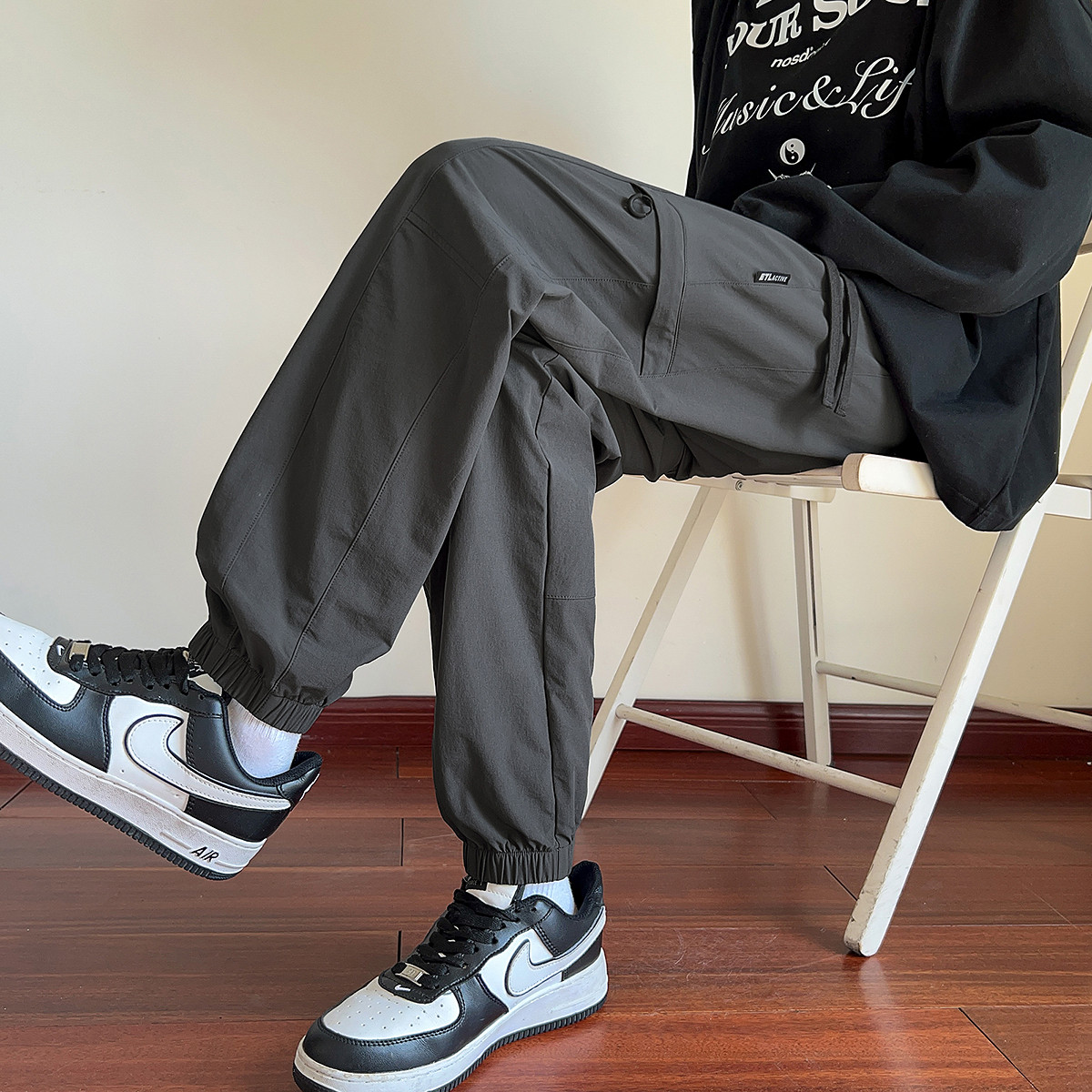 唐狮秋冬休闲长裤男束脚裤百搭日常显瘦运动风时尚感灰色男裤TUTA