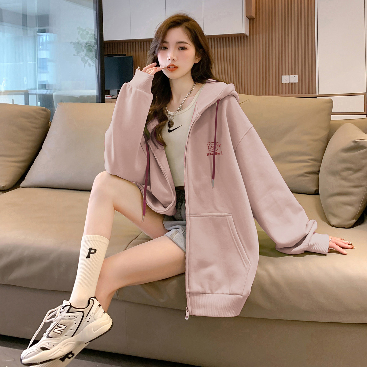 唐狮春秋新款外套女上衣连帽卫衣开衫米白爆款百搭秋冬休闲流行tu