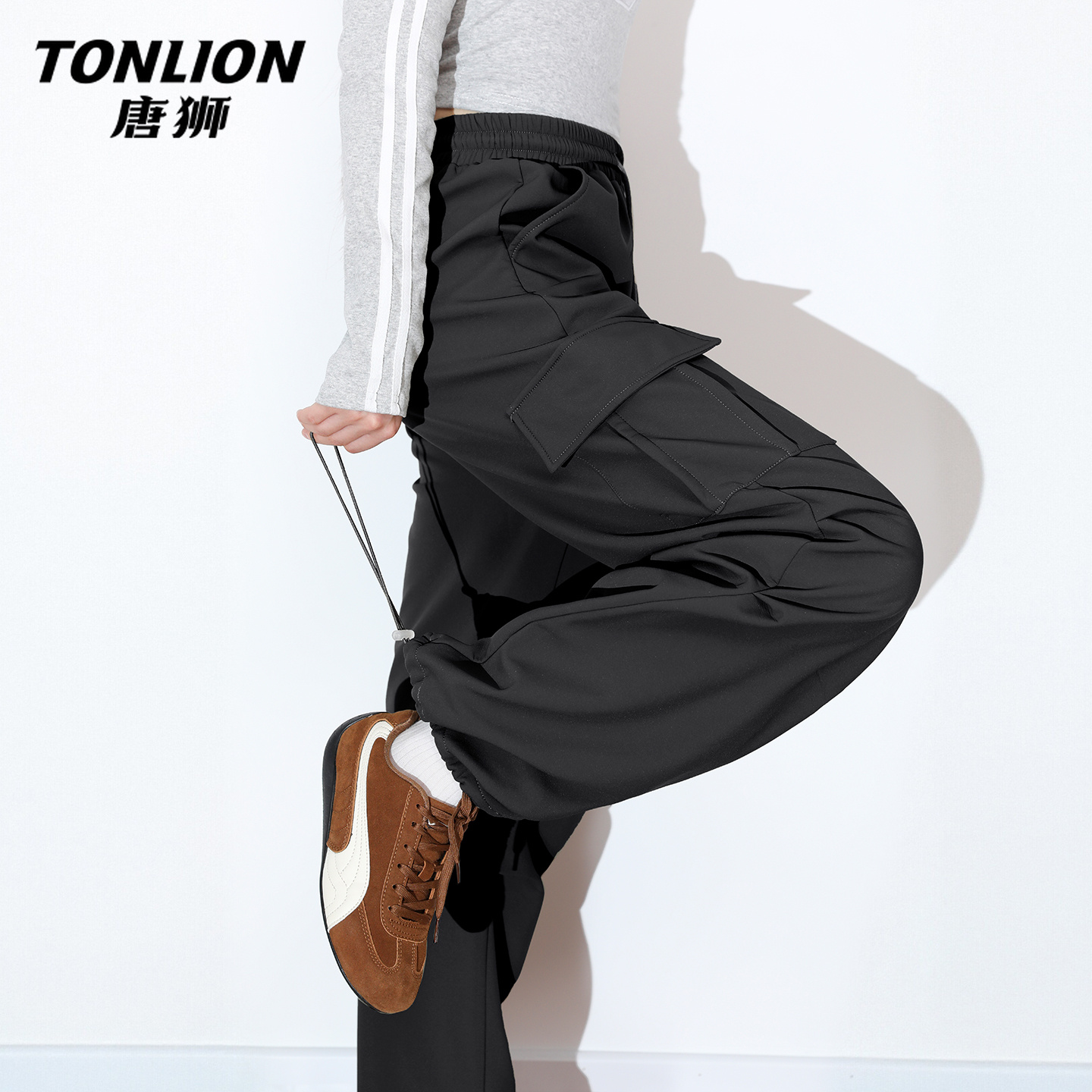 唐狮黑色工装裤女2025新款秋冬季爆款学生软壳加绒加厚运动裤女VB