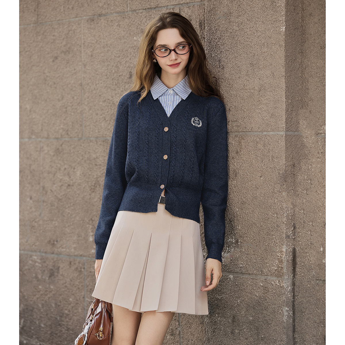 唐狮秋季毛衣女外穿翻领条纹衬衫