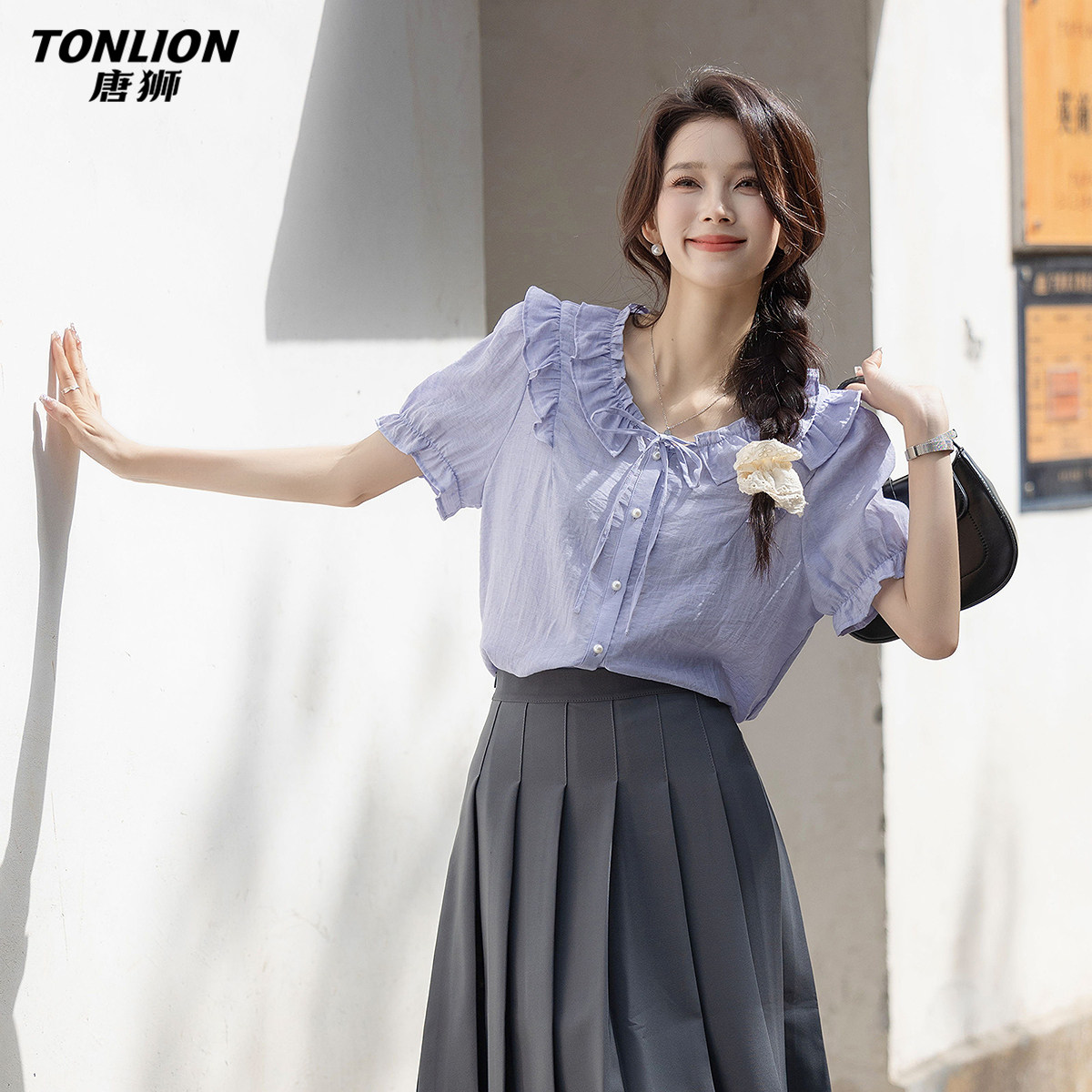唐狮春夏季衬衫女装新款法式温柔风泡泡袖紫色系带设计感显瘦上衣