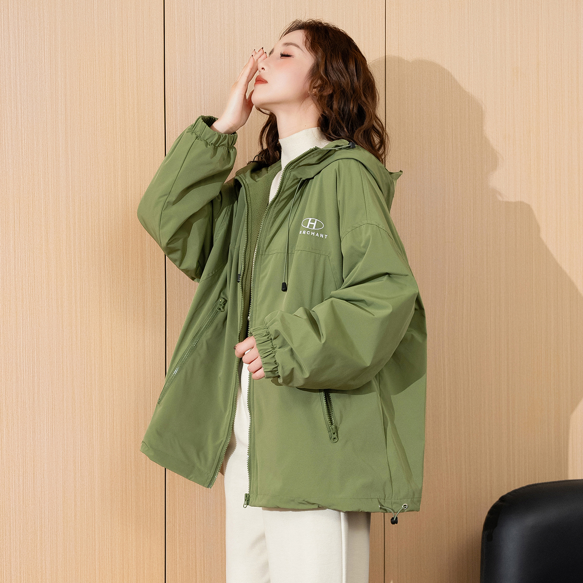 唐狮春季新款外套女连帽运动休闲