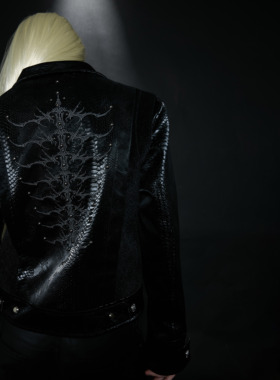 ArguE CulturE蛇脊骨铆钉刺绣皮衣外套女春季PU皮酷飒风黑色上衣