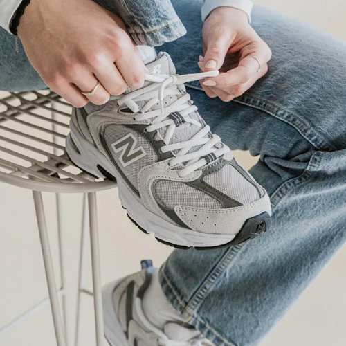 NEWBALANCE复古休闲跑步鞋