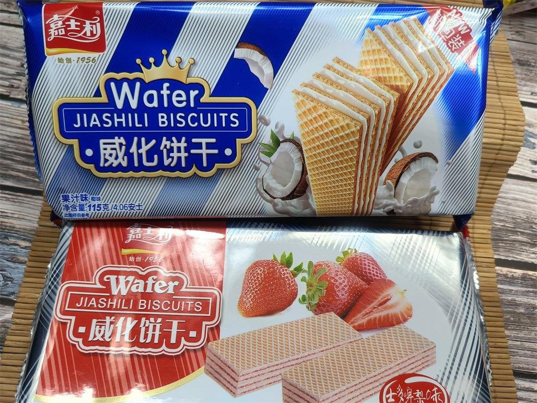 115克嘉士利威化饼干草莓味果汁味椰味