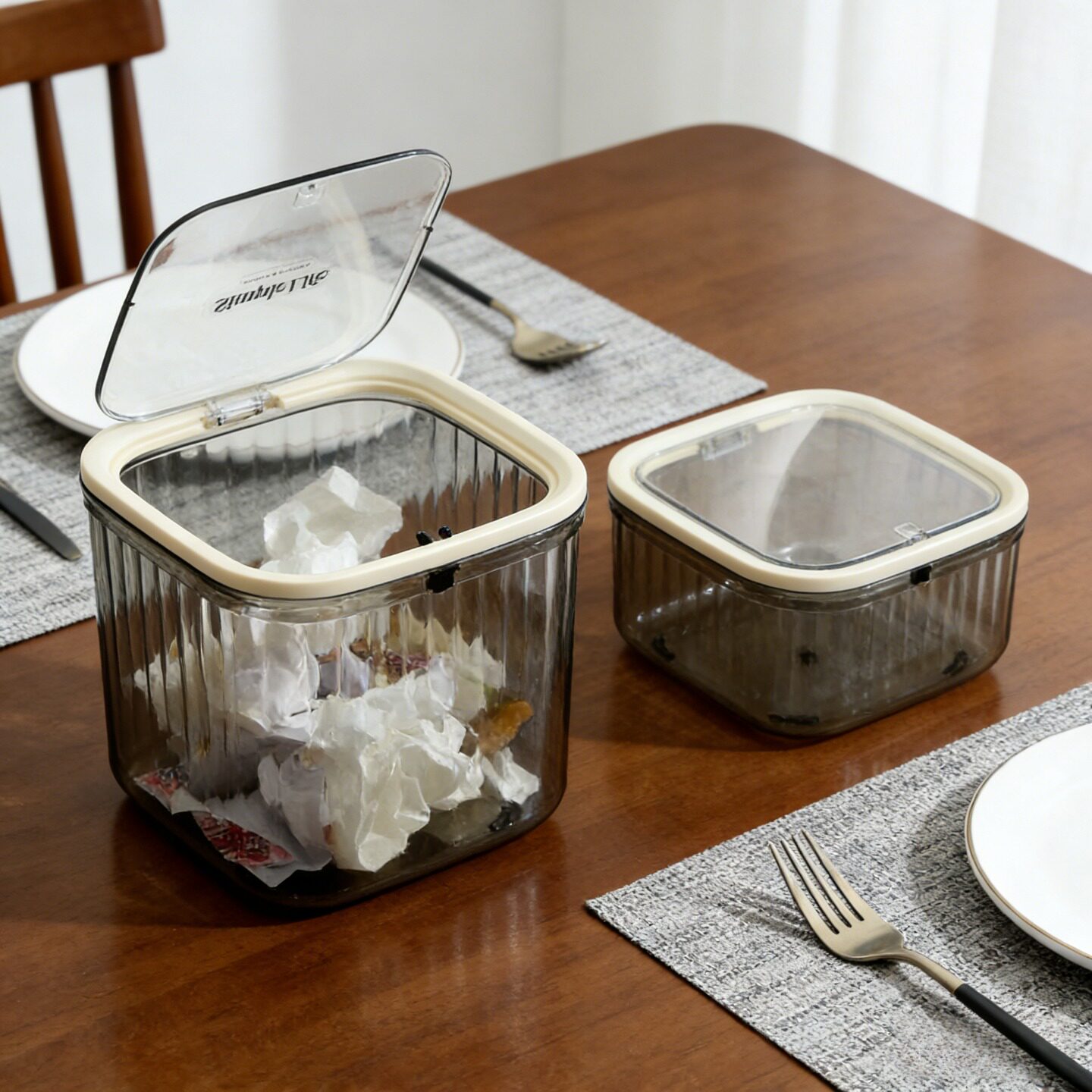 桌面垃圾桶塑料透明垃圾桶家用收纳盒ins风高颜值创意按压带弹盖