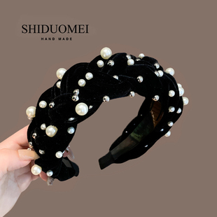 赫本风高级感仿珍珠发箍女2024秋冬年新款宽边带齿高颅顶头箍发窟
