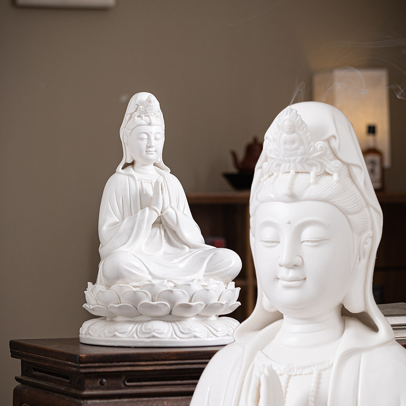 德化白瓷观音佛像摆件供奉家用双手合十观世音菩萨坐莲陶瓷工艺品