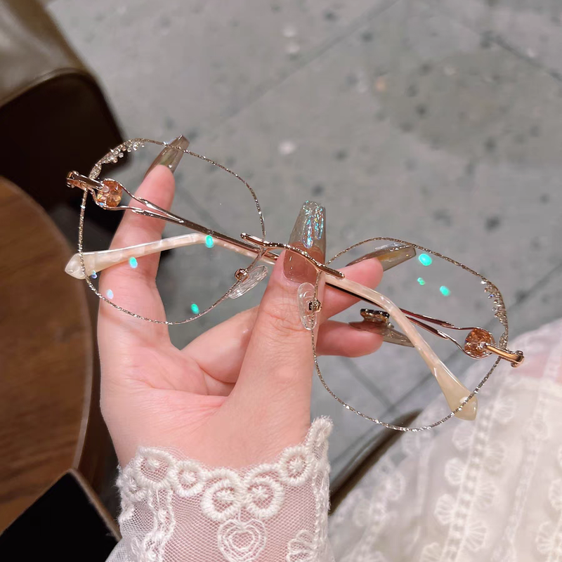 浪漫无框眼镜女近视可配有度数名媛风大脸显瘦变色散光防蓝光平光