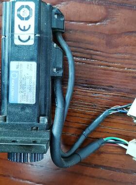 《议价》伺服电机Q1AA04010DXS70M如图SANYO D