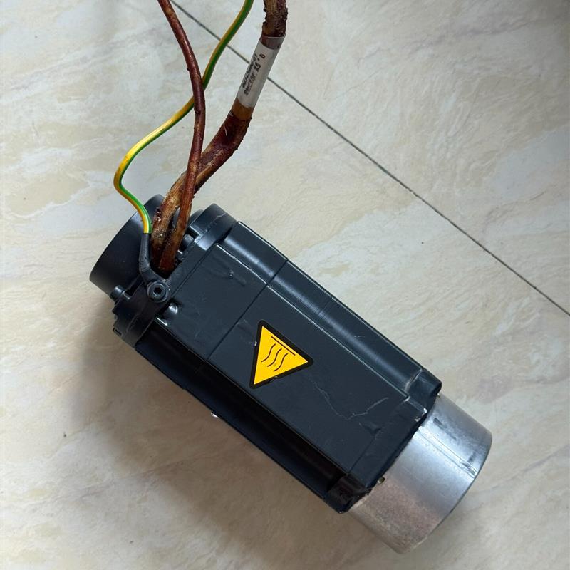 《议价》1FT3035-6AZ99-9-Z  S  15 电机