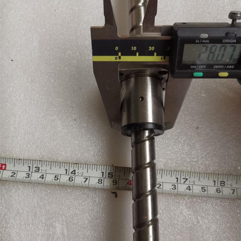 《议价》台湾TOCO滚珠丝杆螺母,总长630mm,成色如图所示,实物