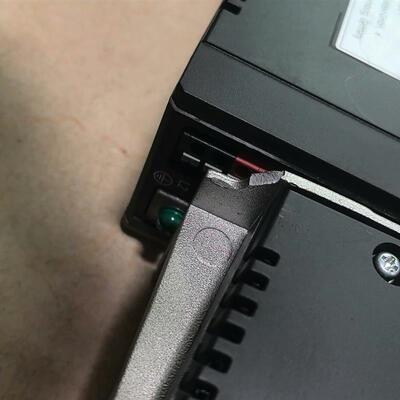 《议价》松下驱动器MBDJT2210拆机包好 铝脚断了 自己使用没有