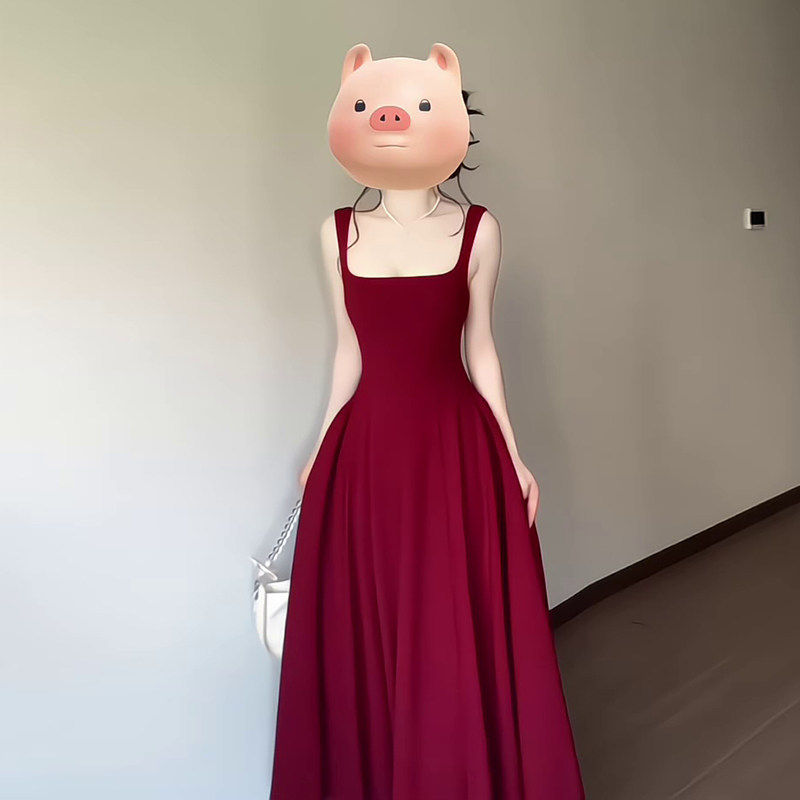 红色吊带洋装女夏季法式