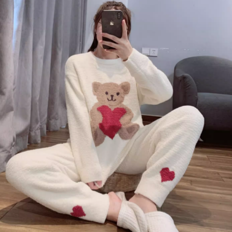 新款珊瑚绒睡衣女日系爱心小熊软绵绵加厚卡通可爱秋冬家居服套装