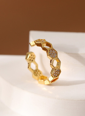 时尚ins小众开口六边形女可调节戒指镶感女高级锆石指环微食指