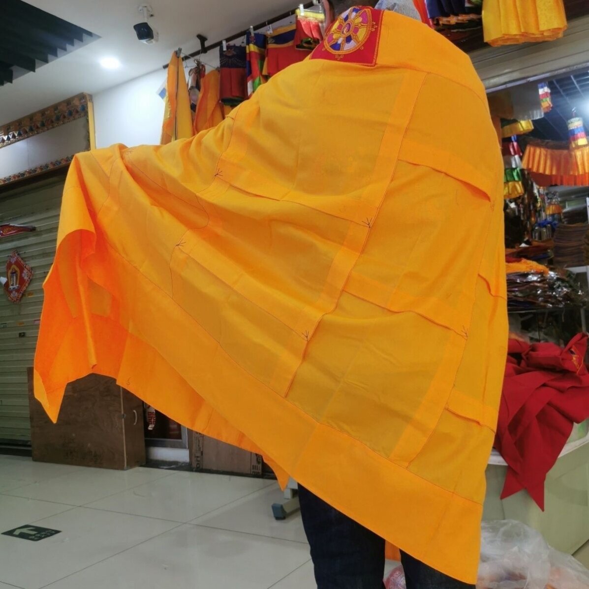 新款藏族喇嘛服饰大片袈裟披单和尚披风居士服僧衣涤棉法会祖衣七