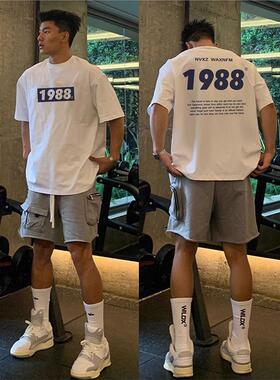 美式复古数字短袖T恤男夏季正肩白色休闲小领口宽松痞帅嘻哈上衣