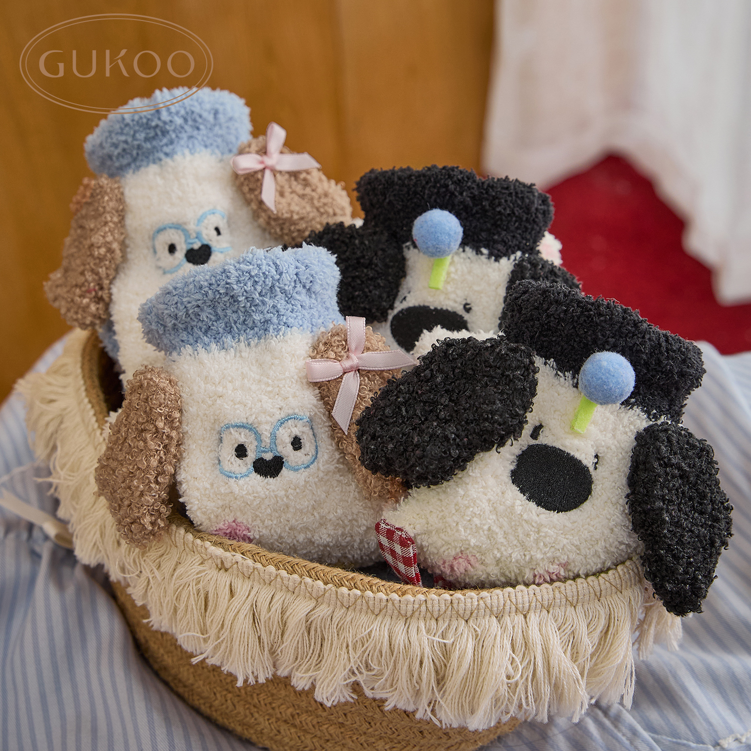 Gukoo/果壳袜子女冬款雪尼尔卡通小狗保暖可爱中筒袜两双装