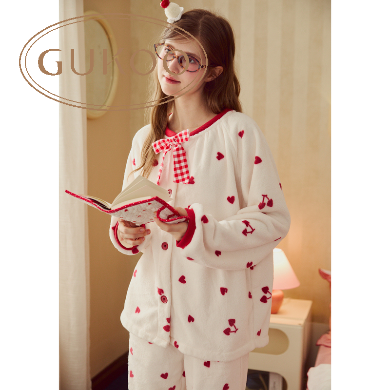 Gukoo/果壳睡衣女冬季加绒蝴蝶结爱心满印珊瑚绒家居服套装
