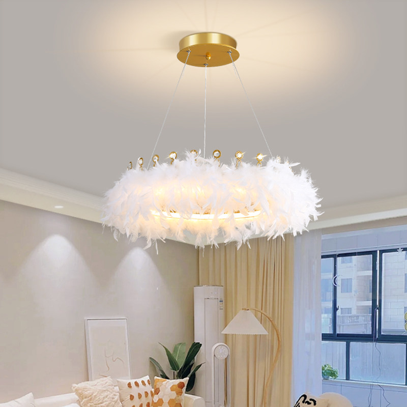 北欧皇冠羽毛卧室吊灯2022年新款公主房间灯现代浪漫温馨女孩灯饰