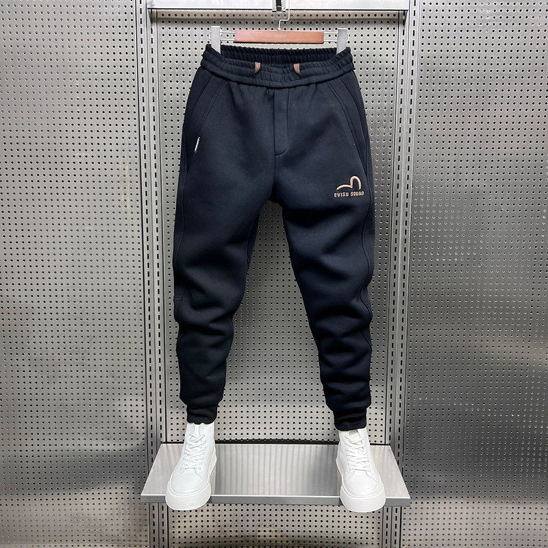 潮牌秋冬季加绒加厚日系休闲卫裤男士宽松束脚运动裤刺绣小脚长裤