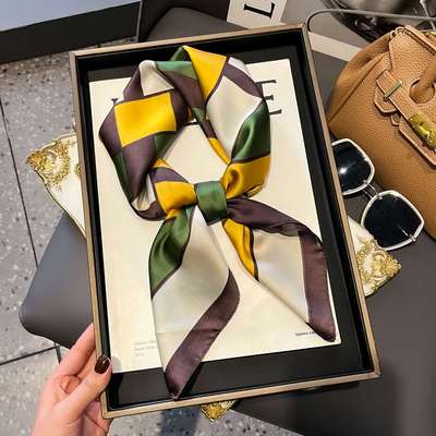 春秋季百搭仿真丝条纹方巾