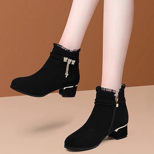 2025真皮磨砂短靴女冬圆头水钻雪地靴粗跟加绒大码软底小香风裸靴