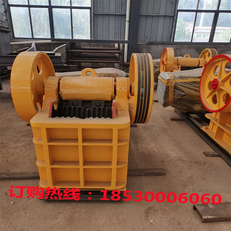 颚式破碎机 矿山石料鹅卵石花岗岩破碎机 鄂破碎石机 鄂式破碎机