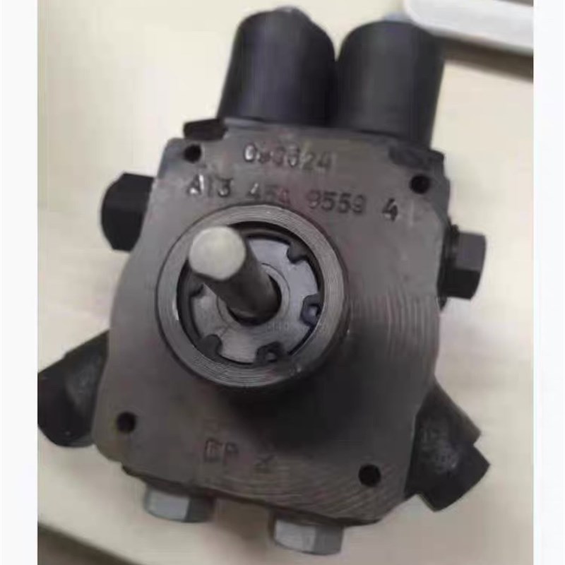 AL95C9412 AL75C9411 AL65C9410油泵 利雅路RTL70燃烧机油泵配件