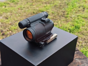 高品复刻版 m5高清透光抗震防水无功能摆件弹弓备件 Aimpoint