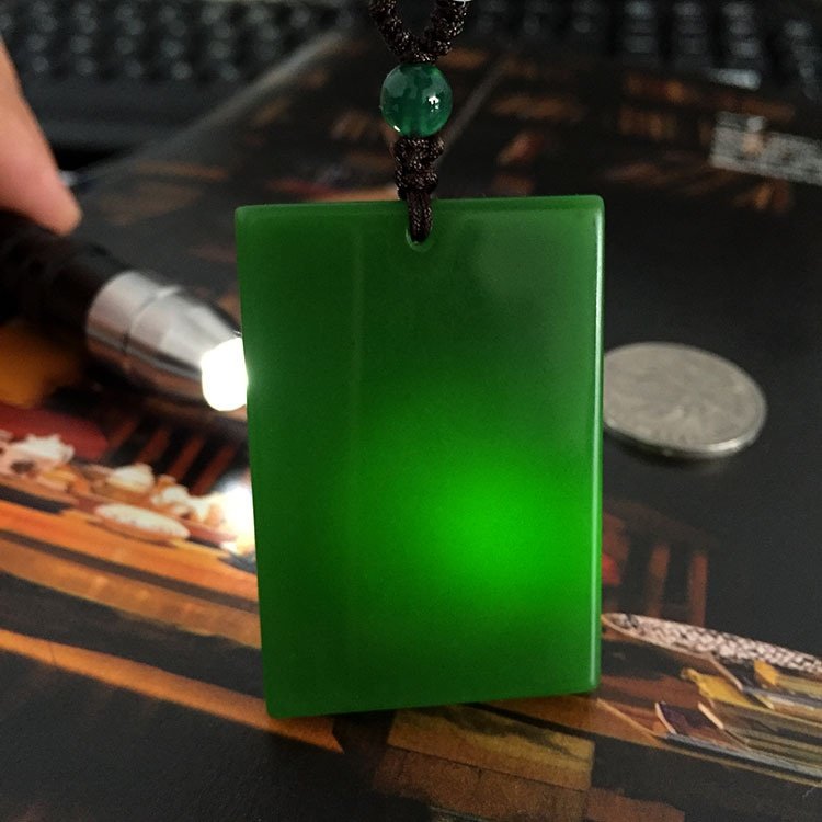外蒙料吊坠男女款 菠菜绿玉平安无事牌项坠挂件牌子