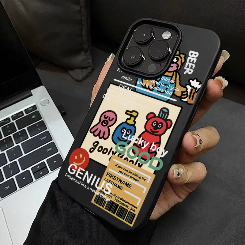ins风卡通可爱啤酒小熊~适用iphone15手机壳苹果15promax新款15pro小众14promax高级感14pro磨砂14全包13防摔
