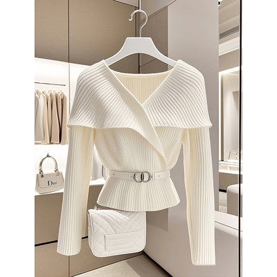 小香风针织上衣V领收腰白色毛衣