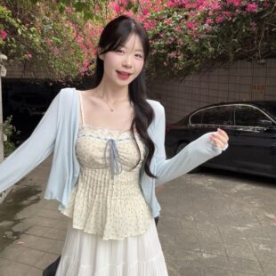 大尺码女装碎花蕾丝边绑带遮肚子吊带上衣开衫雪纺百褶裙一套装穿