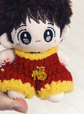 爆款10厘米挂件新年款式娃衣棉花娃娃红色背带裤帽子替换装